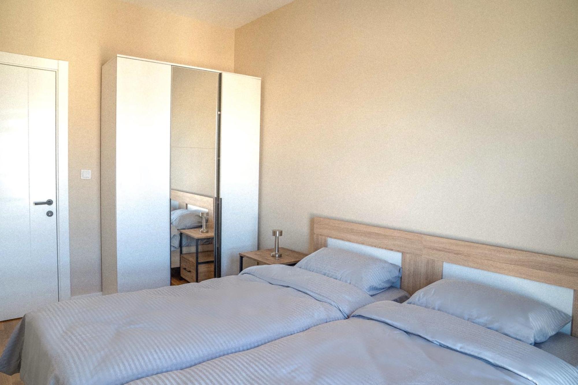 180° View Apartment In Diamond Building สโกเปีย ภายนอก รูปภาพ